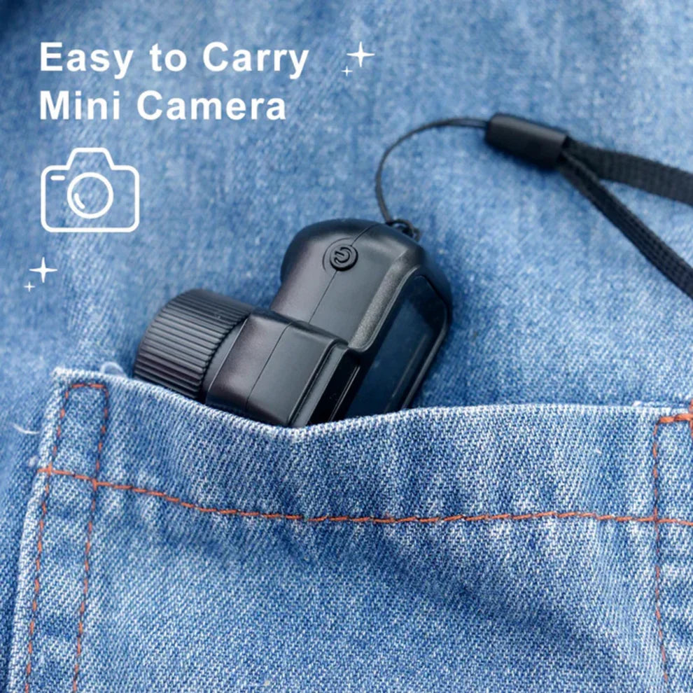 ArchiRetro Camera Keychain Size